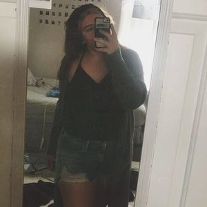 Meet your Posher, Holly